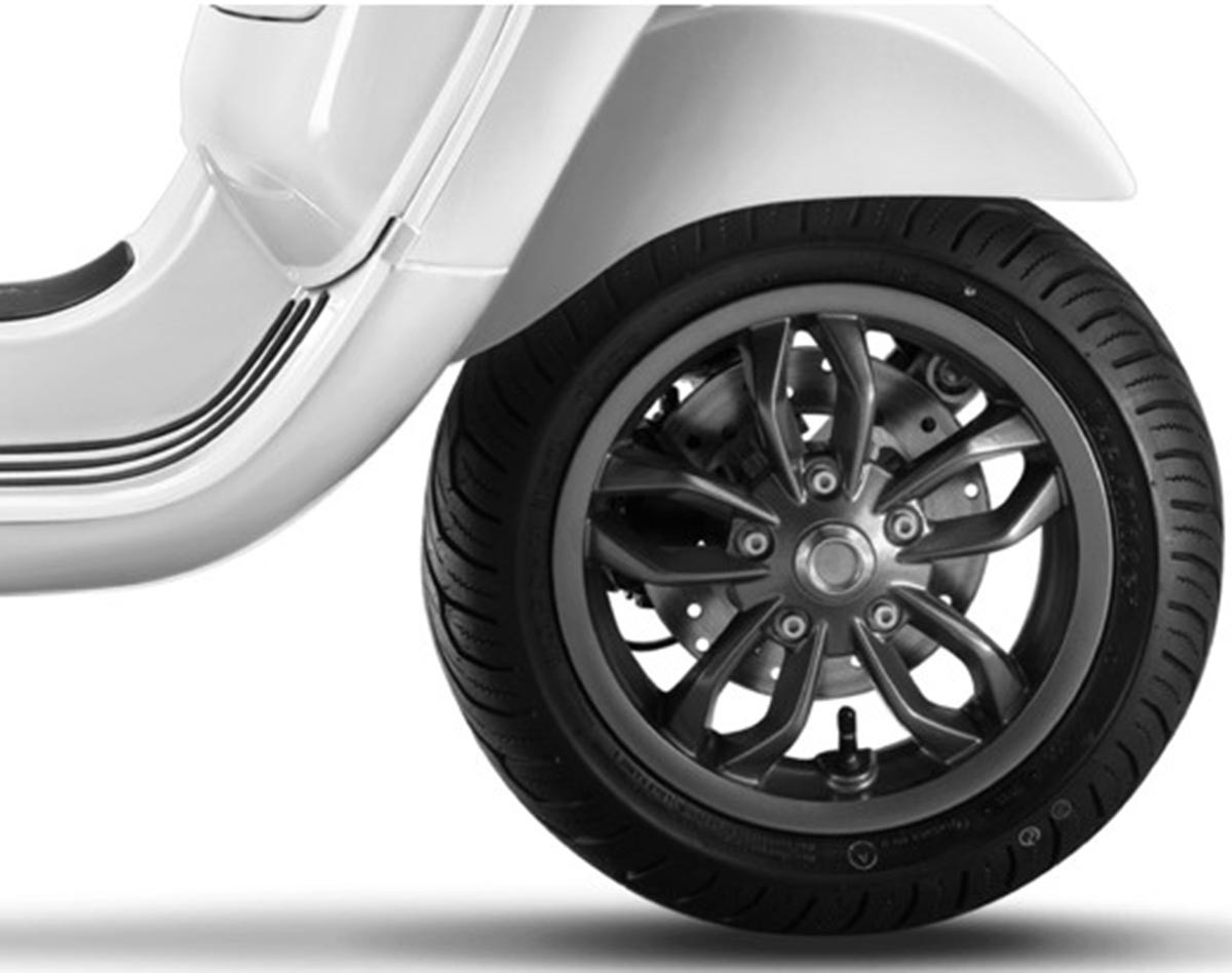 xe-tay-ga-vespa-4-1716563659.jpg