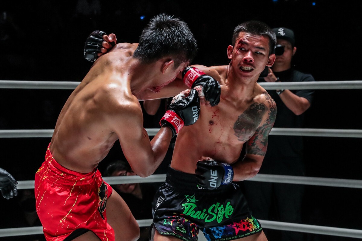 kongsuk-fairtex-pettonglor-sitluangpeenumfon-one-friday-fights-43-34-1200x800-1701483940-1701508370.jpeg