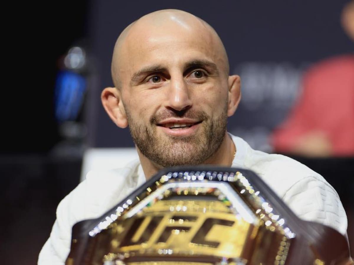 alexander-volkanovski-1600-1701915441-1701924970.jpg
