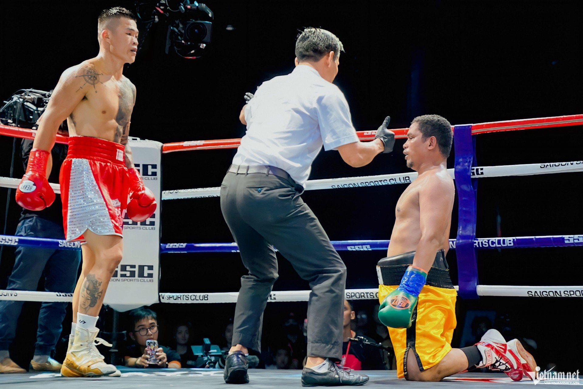 truong-dinh-hoang-nam-vuong-boxing-so-1-viet-nam-384234-1704344638.jpg