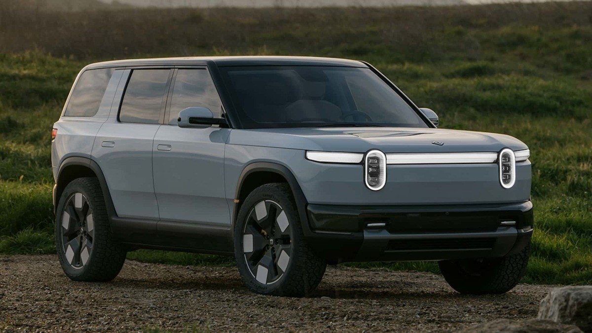 rivian-r2-4-1709955202.jpg