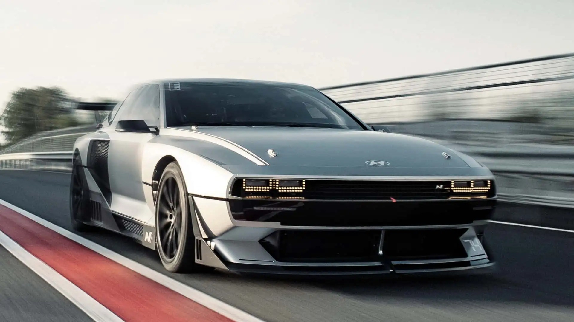 hyundai-n-vision-74-supercar-con-1716431770.jpg