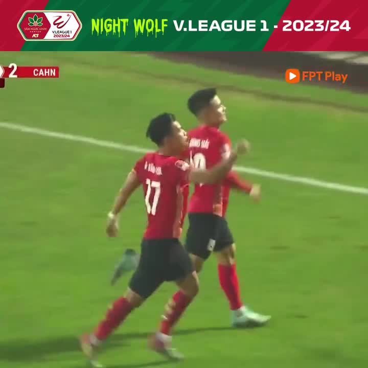 man-trinh-dien-cua-tien-ve-nguyen-quang-hai-cho-cong-an-ha-noi-tai-night-wolf-vleague-1-23-24-vleague1-jogarbola-donglucsport-vpf-biasaovang-fptplay-nightwolf-shinetogether-samngoclinhkontumk5-nguyenqua-1721228886.mp4