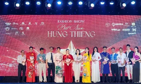 Trịnh Phi Hoàng: Đạo diễn tài hoa Show thời trang “Đất nước hùng thiêng” và những thành tựu khi làm công tác giáo dục