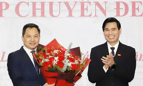 Ông Nguyễn Đình Việt giữ chức Chủ tịch UBND tỉnh Sơn La nhiệm kỳ 2021 - 2026