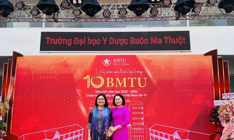 Trường Trung cấp Tây Nguyên và trường Đại học Y dược Buôn Ma Thuột tưng bừng kỷ Niệm Ngày Nhà giáo Việt Nam