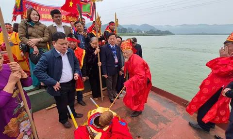 Nghệ An: Khai hội Lễ hội đền Vua Mai Hắc Đế năm 2025