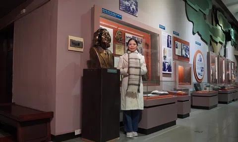 Bài thơ “Trôi” và sự triết lý, cảnh tỉnh của Văn Cao