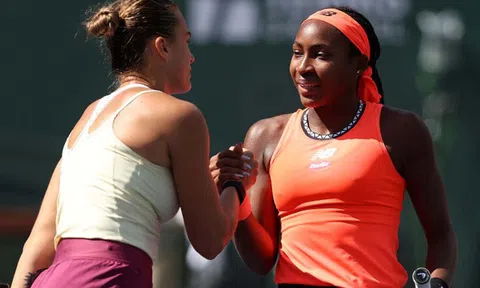 Hóa thành "nữ hoàng phá lưới", Sabalenka dâng chức vô địch US Open 2023 cho Gauff