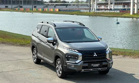 Giá xe Mitsubishi Xpander Cross lăn bánh tháng 9/2023: Ngập tràn ưu đãi, quyết chiến Suzuki XL7