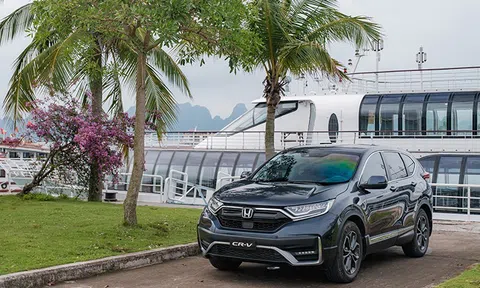 Giá lăn bánh Honda CR-V tháng 9/2023: Tưng bừng ưu đãi, quyết phân cao thấp với Mazda CX-5