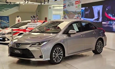 Hé lộ Toyota Corolla Altis 2023 trước ngày ra mắt tại Việt Nam, trang bị lấn lướt Mazda3 và Kia K3