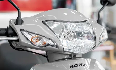 Cận cảnh Honda Wave Alpha phiên bản mới vừa về đại lý: Thiết kế đẹp long lanh, giá bán cực hấp dẫn