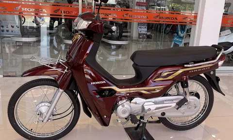 ‘Huyền thoại’ Honda Dream 2023 về Việt Nam: Đại lý chào bán gần 100 triệu đồng, gấp 5 lần Wave Alpha