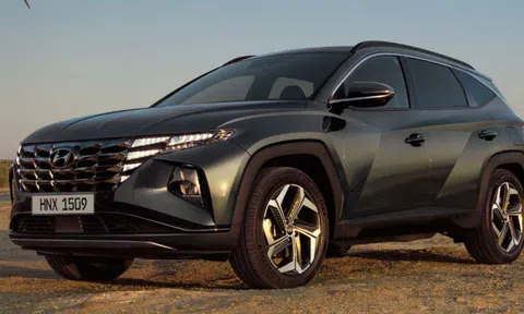 Hyundai Tucson 2024 bắt đầu nhận cọc, sẵn sàng ‘phân cao thấp’ với Mazda CX-5 và Honda CR-V