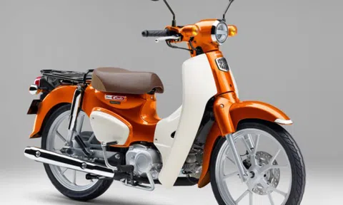 Honda Super Cub 2024 bổ sung phiên bản mới đẹp miễn chê, giá bán cũng là điểm gây chú ý