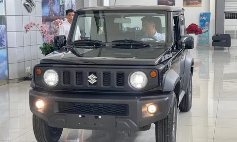 Cận cảnh ‘tiểu G-Class’ Suzuki Jimny vừa về đại lý: Tuyệt tác trong thiết kế, giá từ 789 triệu đồng