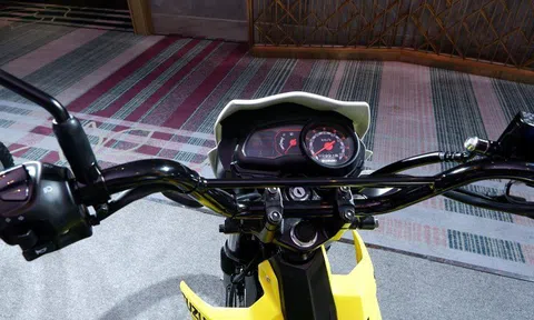 ‘Yêu thú’ xe số của Suzuki thiết kế đẹp sững sờ, giá bán rẻ hơn Yamaha PG-1 tới 6 triệu đồng