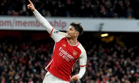 Arsenal tạm chiếm ngôi đầu Premier League sau trận thắng Brighton