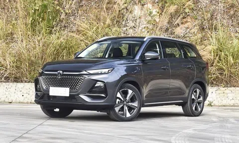 Đối thủ cứng của Hyundai Santa Fe giá chỉ từ 261 triệu đồng, thiết kế đẹp không kém cạnh Ford Everest