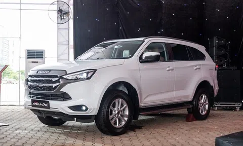 Kình địch của Toyota Fortuner giảm giá tới 170 triệu đồng, rẻ hơn Ford Everest và Santa Fe 200 triệu