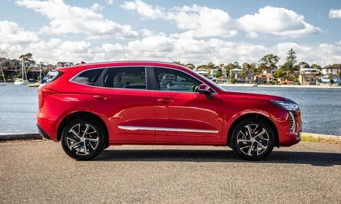 ‘Kẻ hủy diệt Toyota Corolla Cross’ chuẩn bị ra mắt tại Việt Nam: Động cơ hybrid, giá 700 triệu đồng