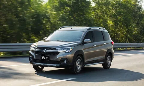 Giá Suzuki XL7 rẻ không tin nổi cuối tháng 1/2024, quyết ‘chơi tất tay’ với Mitsubishi Xpander Cross