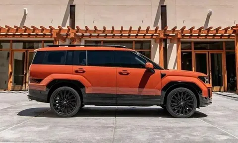 Hyundai Santa Fe 2024 hoàn toàn mới về đại lý với giá rẻ như Mazda CX-5, ‘đè bẹp’ Ford Everest