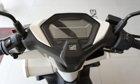 Cận cảnh ‘ông hoàng xe ga’ Honda vừa ra mắt đại lý giá 51,5 triệu đồng, thiết kế đẹp hơn Air Blade