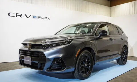 Cận cảnh Honda CR-V 2025 vừa trình làng, diện mạo ‘ăn đứt’ Mazda CX-5, trang bị nhỉnh Hyundai Tucson