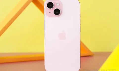 Giá đập hộp iPhone 15 giảm hấp dẫn đầu tháng 3, hiệu năng khủng, camera 48MP ‘chặt đẹp’ Galaxy S24