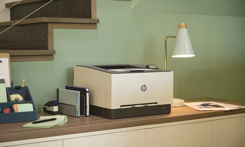 HP trình làng danh mục sản phẩm đột phá, tích hợp trí tuệ nhân tạo AI tại Hội nghị Đối tác hàng đầu APC 2024