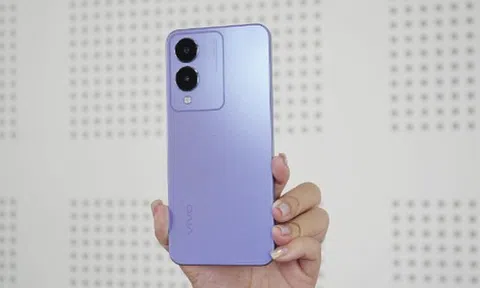 Vivo Y17s giá siêu rẻ mừng 8/3, trang bị xịn sò chẳng kém Galaxy S23 Plus, pin trâu 5.000 mAh dùng cả ngày