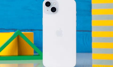Giá đập hộp iPhone 15 Plus tiếp tục đà giảm mạnh, màn hình Dynamic Island hiện đại, iPhone xịn pin trâu nhất hiện nay