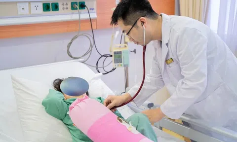 Phẫu thuật nội soi toàn bộ chữa bệnh tim bẩm sinh cho bệnh nhi 3 tuổi