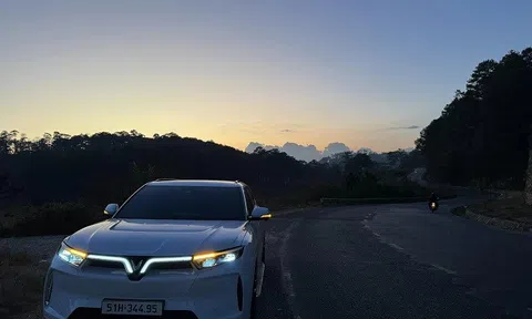 Chủ xe điện phân tích lý do lái xe điện ‘phê’ hơn xe xăng