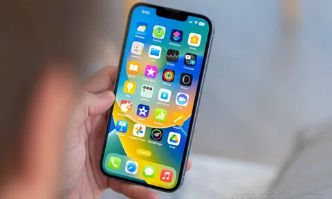 iPhone SE 4 sẽ có thiết kế giống iPhone XR, màn hình xịn sò như iPhone 14 chứa FaceID