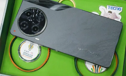 Vua Android tầm trung mở bán với 3 phiên bản, nhiều trang bị hấp dẫn như Galaxy S24, thiết kế cao cấp vượt tầm giá