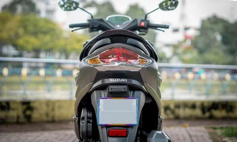 Suzuki ra mắt ‘khắc tinh’ của Honda Air Blade với giá 48 triệu đồng, thiết kế ‘ngầu’ hơn SH