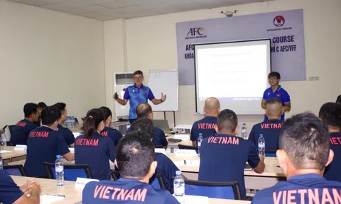 LĐBĐ Việt Nam có hoạt động mới về HLV