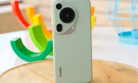 Mở hộp Huawei Pura 70 Ultra: Đỉnh cao nhiếp ảnh với thiết kế độc đáo, hiệu năng khủng đe nẹt Galaxy S24 Ultra