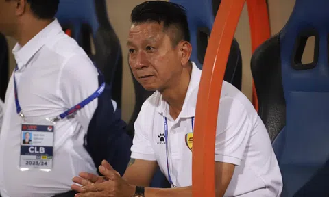 HLV Văn Sỹ Sơn: 'Quảng Nam không có cả sân nhà lẫn sân tập'