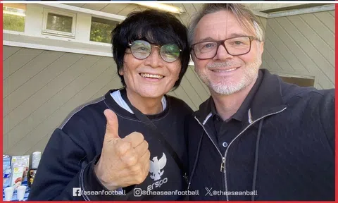 HLV Troussier cổ vũ U23 Indonesia