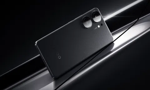 Kẻ hủy diệt Galaxy S24 Ultra lộ diện với hiệu năng khủng, RAM 16GB, pin trâu, sạc nhanh 120W, giá tầm trung