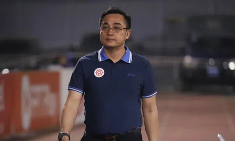 HLV Viettel bất ngờ đánh giá cao HLV Troussier