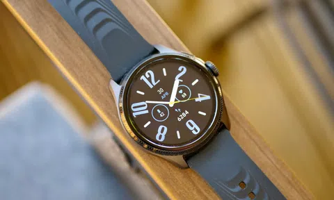 Kẻ hủy diệt Galaxy Watch6 Classic ra mắt: Mặt kính Sapphire, hơn 110 chế độ tập luyện, pin 45 ngày, sạc 30 phút