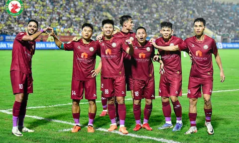 HLV Kim Sang Sik chọn Văn Đức lên ĐT Việt Nam?