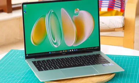Mở hộp Huawei MateBook 14 2024: Thiết kế mỏng nhẹ, màn hình lớn, hiệu năng mạnh, hỗ trợ bút cảm ứng hiện đại