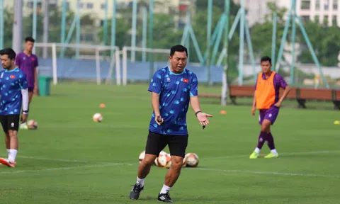 HLV Hứa Hiền Vinh chỉ ra điều cần cải thiện của U19 Việt Nam