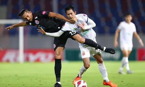 7 năm mới trở lại ĐTQG, hậu vệ Thái Lan sốc và vui sướng